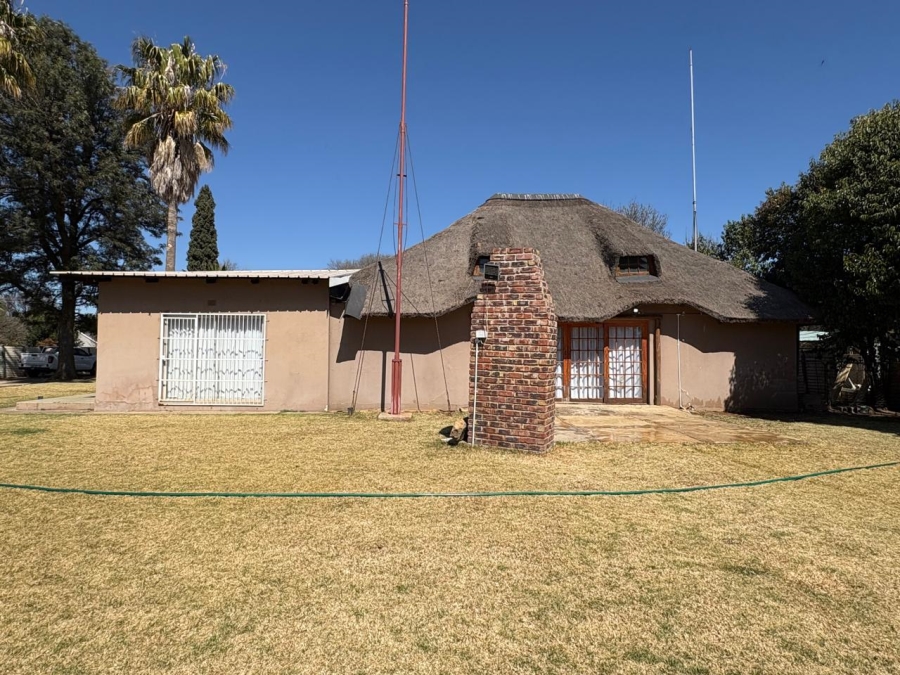 4 Bedroom Property for Sale in Wolmaransstad North West